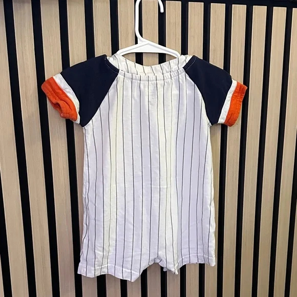 Detroit Tiger’s Infant Button Down Shirt with Stripes and Orange Accents 6/9M 🐅 - Picture 3 of 4